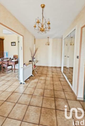 Maison 7 pièces de 140 m² à Vairé (85150)