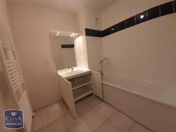 Appartement à louer 3 pièces 60.26m² Grand-Charmont (25200)