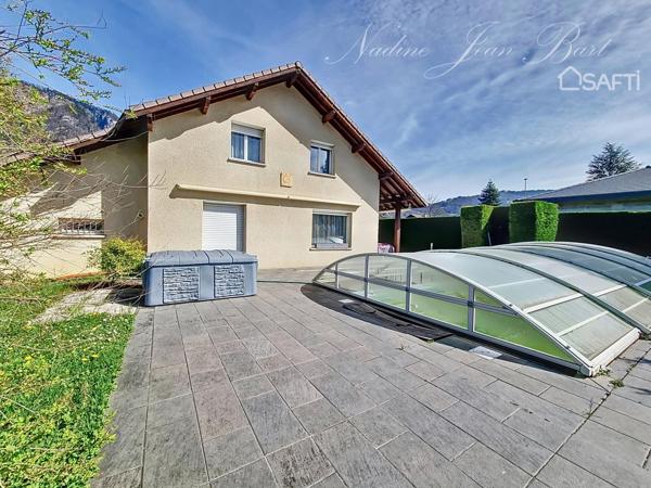 Maison de 128m2 hab avec piscine et jacuzzi
