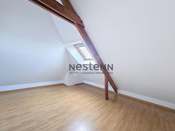 Duplex trois chambres à cinquante mètres de la plage