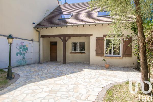 Maison à vendre 6 pièces 118 m² Longjumeau