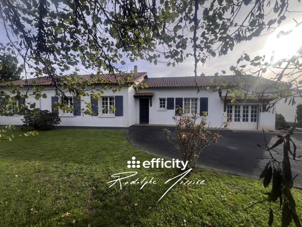 Maison 8 pièces - 220 m²