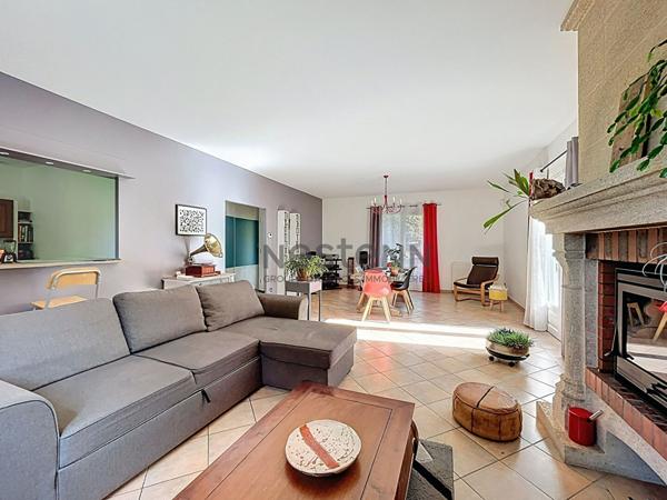 Maison Salleboeuf 6 pièce(s) 138 m2