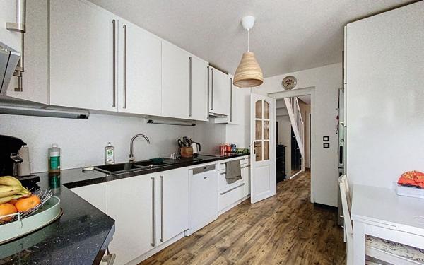 Maison à vendre    5 pièces • 103,24 m2 Guyancourt