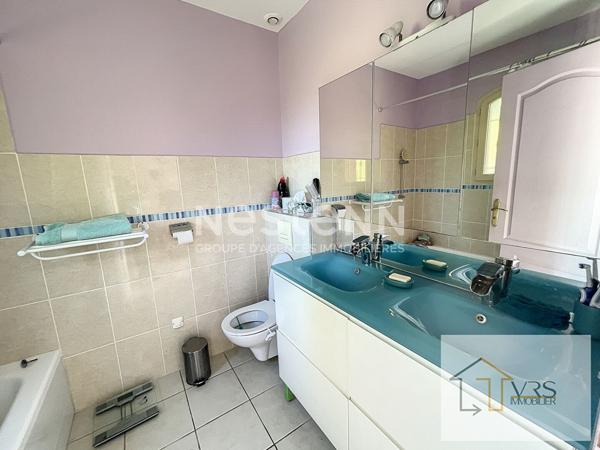 RARE - BELLE VILLA T5 AVEC PISCINE ET GRAND GARAGE