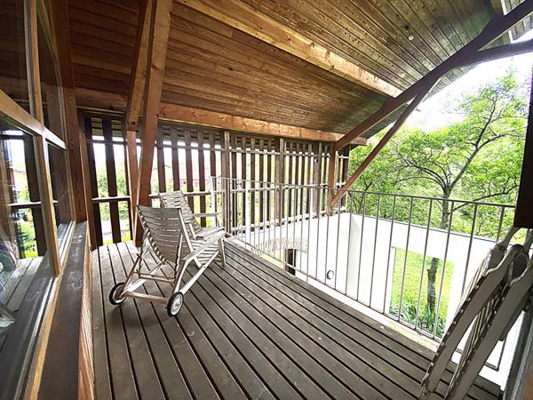 Maison Chavanod 6 pièce(s) 447 m2