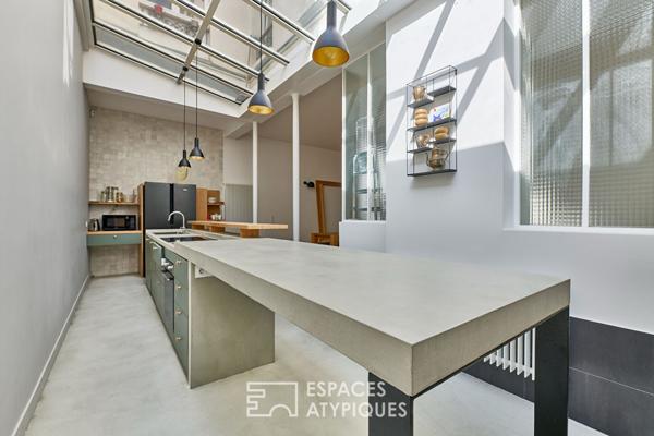 Ancien atelier transformé en loft au calme sur cour végétalisée