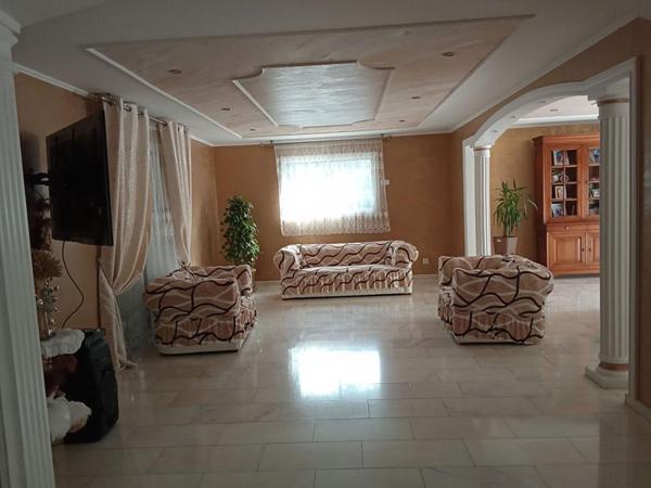 Maison spacieuse et moderne au charme de l'ancien