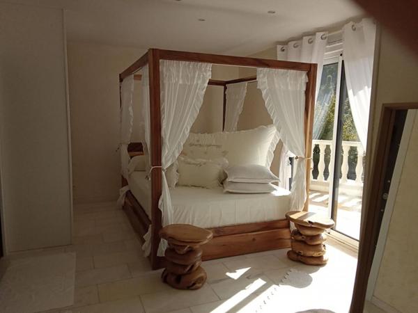 Maison spacieuse et moderne au charme de l'ancien