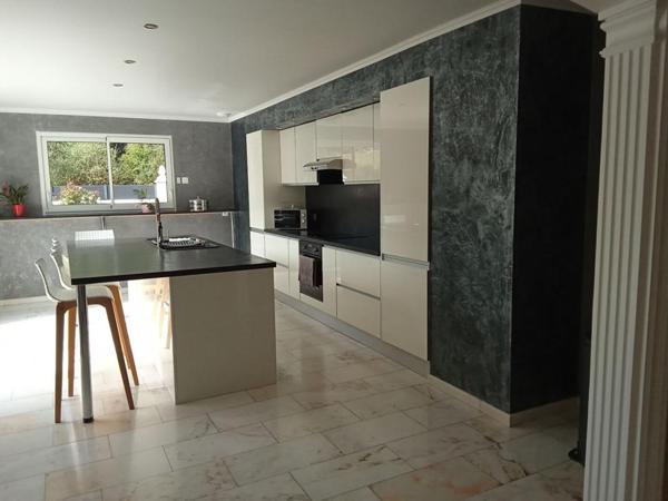 Maison spacieuse et moderne au charme de l'ancien