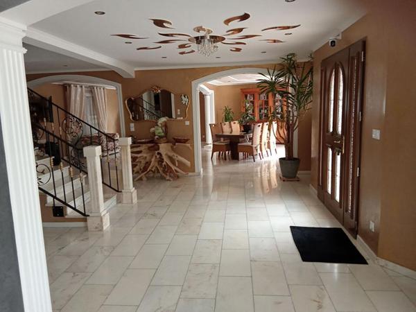 Maison spacieuse et moderne au charme de l'ancien