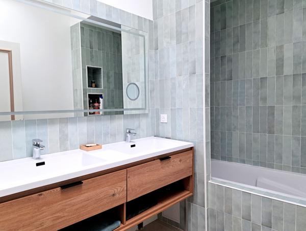 Bordeaux (33000) Superbe échoppe double rénovée avec jardin et piscine – Bordeaux centre