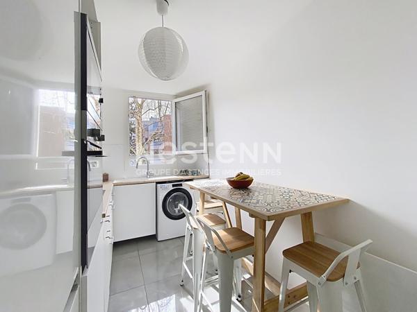 A VENDRE .Appartement Montigny Le Bretonneux 3 pièces cave et parking.