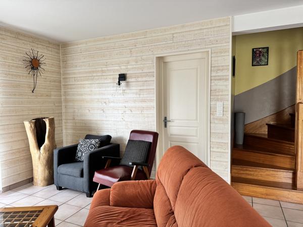 Locminé (56500) EXCLUSIVITE A LOCMINE.......PROCHE DE TOUTES COMMODITES, COMMERCES, ECOLES, BUS.