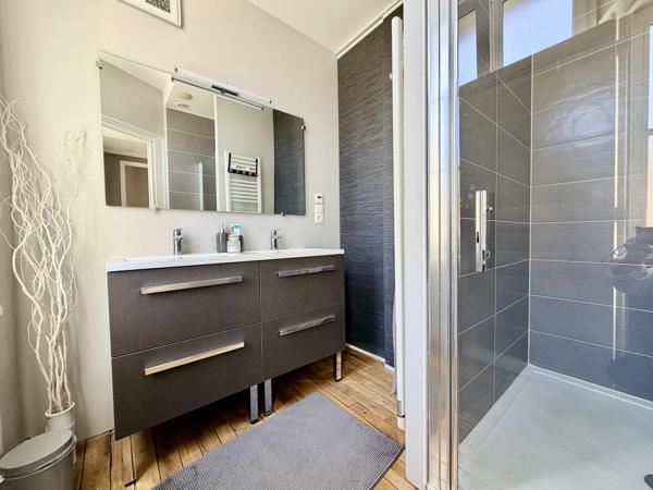 Quartier Préfecture - Appartement rénové dans résidence de standing avec ascenseur Détails des diagnostics énergétiques