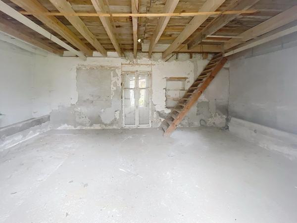 À vendre - Local commercial 152 m² situé à Veigné (37250)