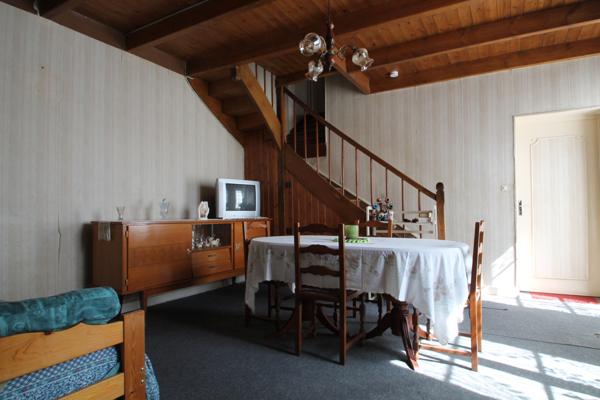 Marcillac-Lanville (16140) MAISON 4 PIECES 111 M2 LANVILLE