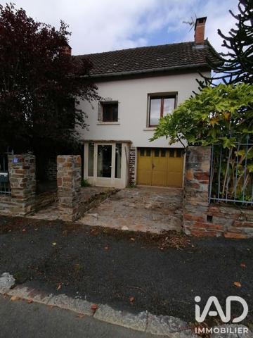 Maison à vendre 11 pièces 165 m² Saint-Yrieix-la-Perche