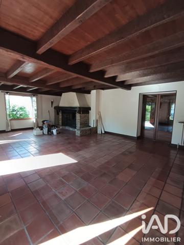 Maison à vendre 11 pièces 165 m² Saint-Yrieix-la-Perche