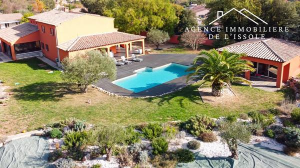 Garéoult (83136) Propriété 225m², 4 chambres, piscine, pool house, double garage, 3000m² de terrain