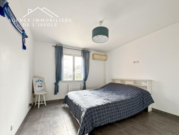 Garéoult (83136) Propriété 225m², 4 chambres, piscine, pool house, double garage, 3000m² de terrain