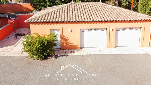 Garéoult (83136) Propriété 225m², 4 chambres, piscine, pool house, double garage, 3000m² de terrain