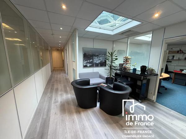 Bureau à vendre à Saint-Cloud (92210)