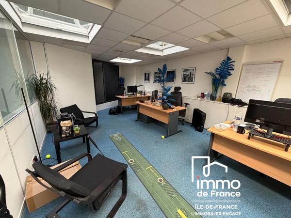 Bureau à vendre à Saint-Cloud (92210)