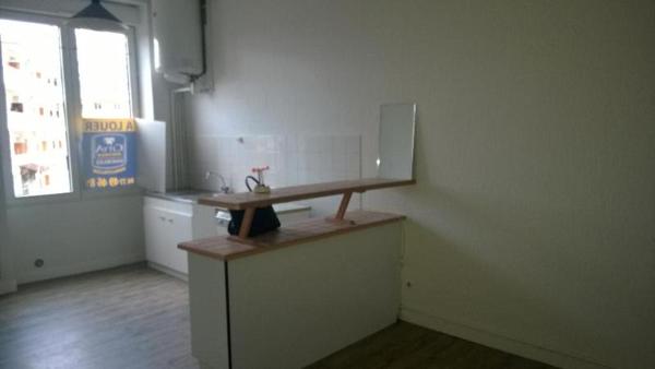 Location appartement Saint-Priest-en-Jarez (42270) 2 pièces 37.84m²