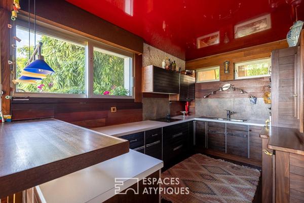 Maison d’architecte avec vue dominante, piscine et volumes ouverts