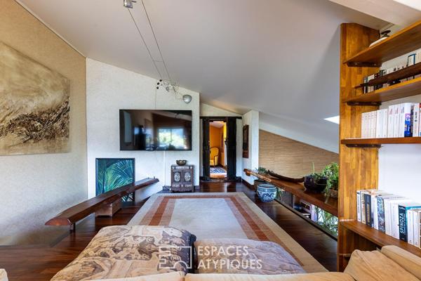 Maison d’architecte avec vue dominante, piscine et volumes ouverts