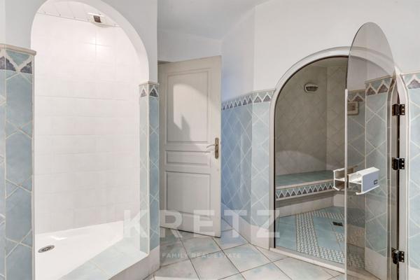 Le Vésinet – Maison familiale de 380 m² sur un terrain verdoyant de 2000 m²