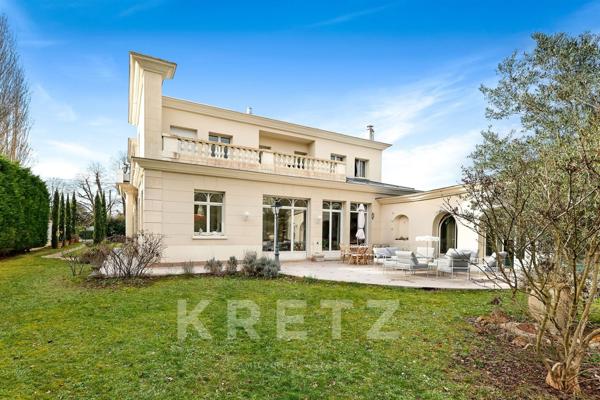 Le Vésinet – Maison familiale de 380 m² sur un terrain verdoyant de 2000 m²