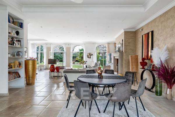 Le Vésinet – Maison familiale de 380 m² sur un terrain verdoyant de 2000 m²
