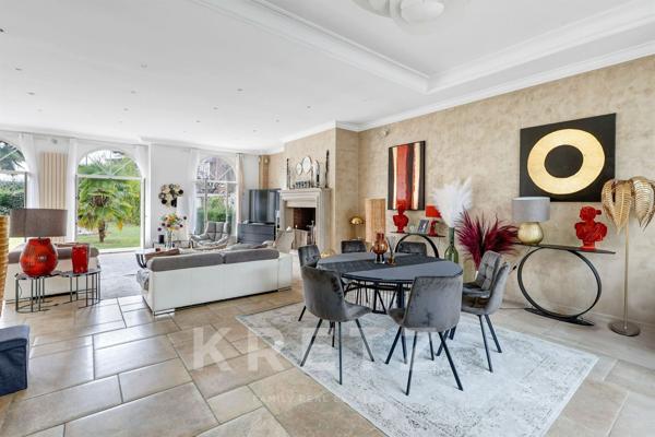 Le Vésinet – Maison familiale de 380 m² sur un terrain verdoyant de 2000 m²