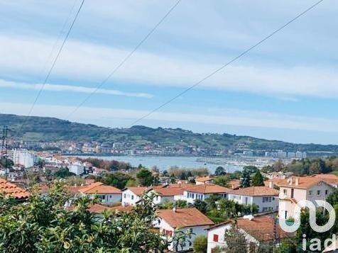 Appartement 3 pièces de 42 m² à Hendaye (64700)