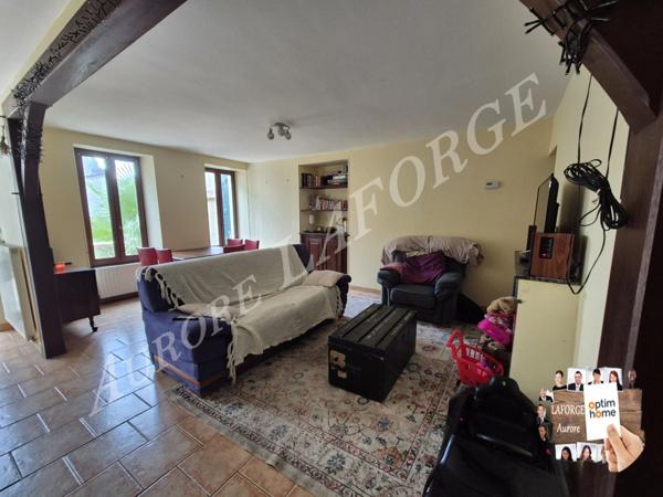 Maison à vendre 7 pièces centre ville de Le Blanc (36) 50min de chateauroux, 20min de Saint Savin,30 min de montmorillon