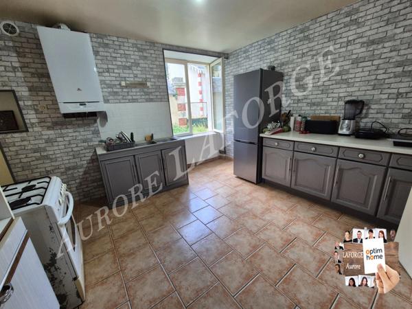Maison à vendre 7 pièces centre ville de Le Blanc (36) 50min de chateauroux, 20min de Saint Savin,30 min de montmorillon