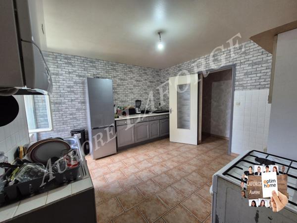 Maison à vendre 7 pièces centre ville de Le Blanc (36) 50min de chateauroux, 20min de Saint Savin,30 min de montmorillon