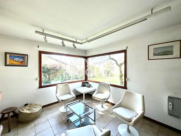 Maison familiale 3 niveaux sur terrain de 1 800 m²