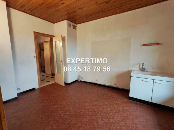 Saint-Aupre (38960) MAISON A RENOVER - OPPORTUNITE RARE - GRAND SOUS-SOL - AU CALME