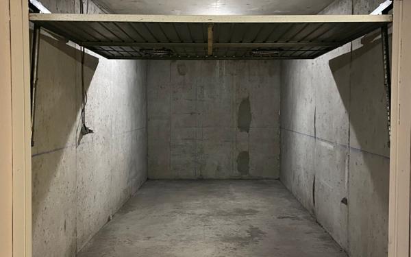 Stationnement à louer    11 m2 Nogent-sur-Marne