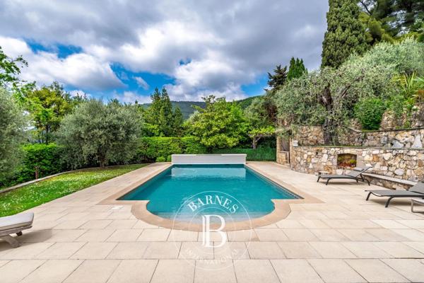 Grasse, Villa 5 Chambres -  240 m² à vendre