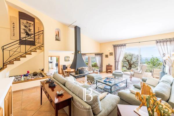 Grasse, Villa 5 Chambres -  240 m² à vendre