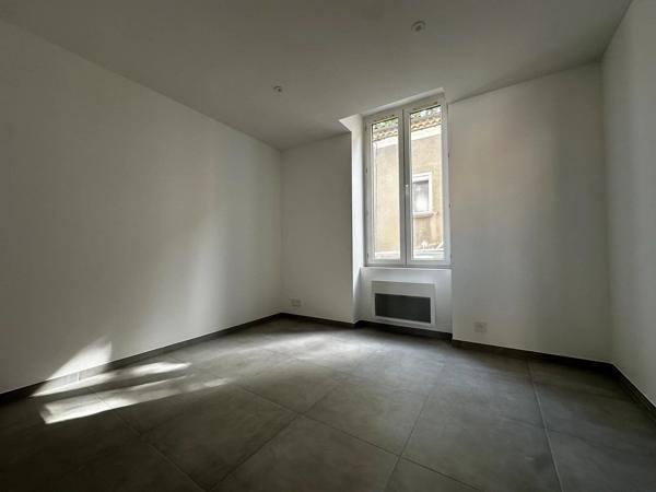 Location                                                      Appartement
                        
                     3 pièces                      47 m2                     à Clermont-l'Hérault