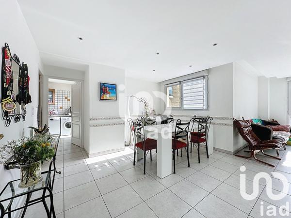 Appartement 5 pièces de 100 m² à Annecy (74000)