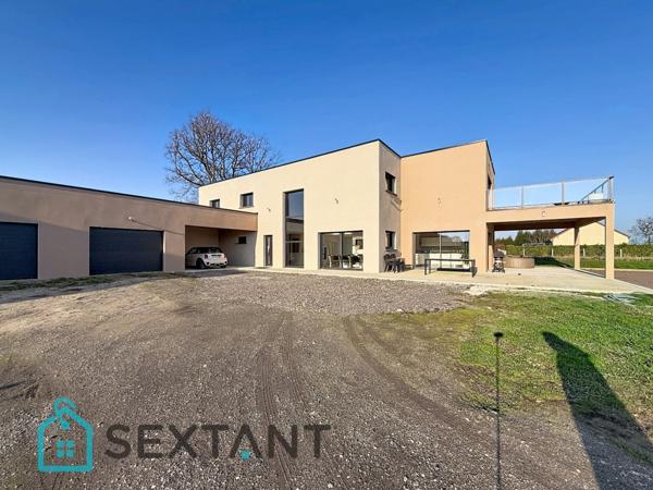 Maison 380 m2 terrain de 1800 m2