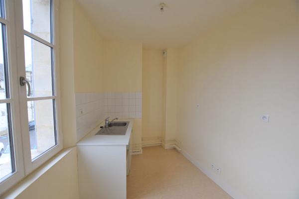 Appartement Magny En Vexin - 3 pièces - 75.88 m²