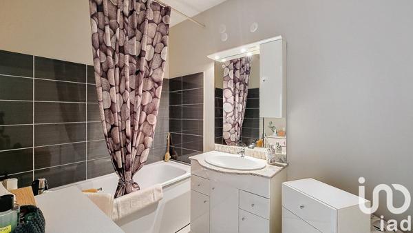 Appartement 2 pièces de 56 m² à Francheville (69340)