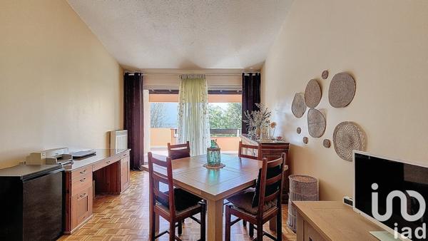 Appartement 2 pièces de 56 m² à Francheville (69340)